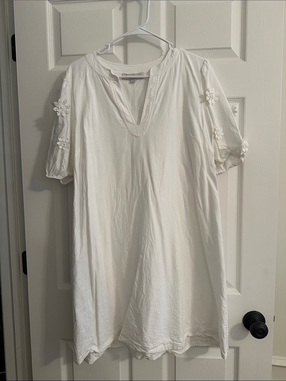 LOFT White Cotton V-Neck Tunic Top